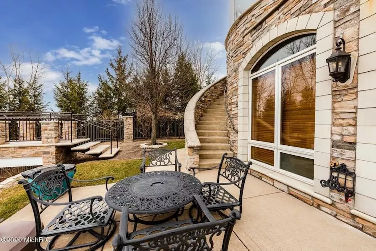 Image: This $6.9 million mansion in New Buffalo has cruise ship vibes &#151;&nbsp;and a lakefront pool