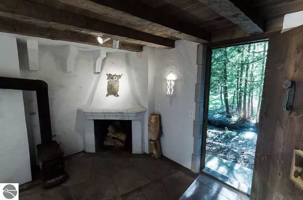 Image: This $750k Northern Michigan house is an architectural labyrinth &#151;&nbsp;let's take a tour