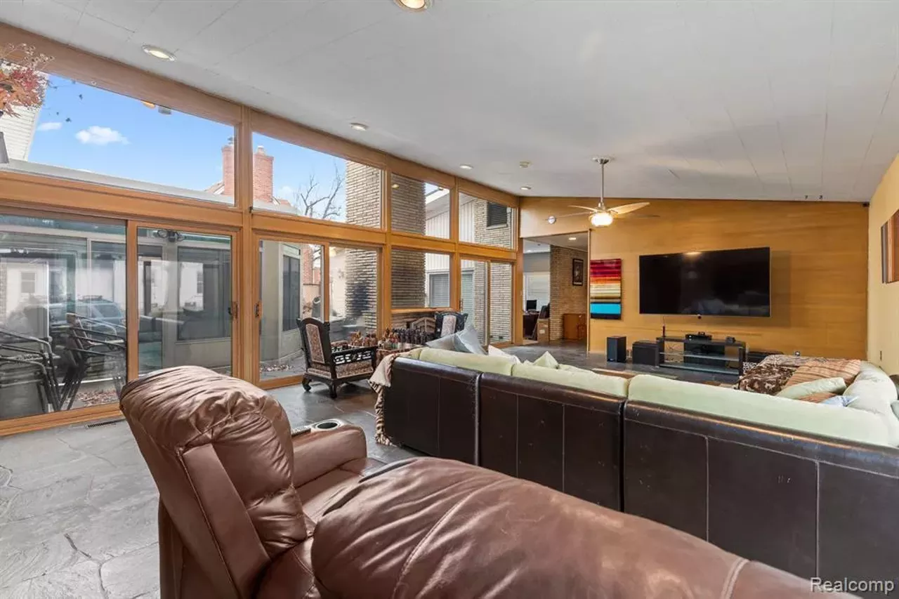 Image: This Detroit mid-century modern house has hidden perks inside [PHOTOS]