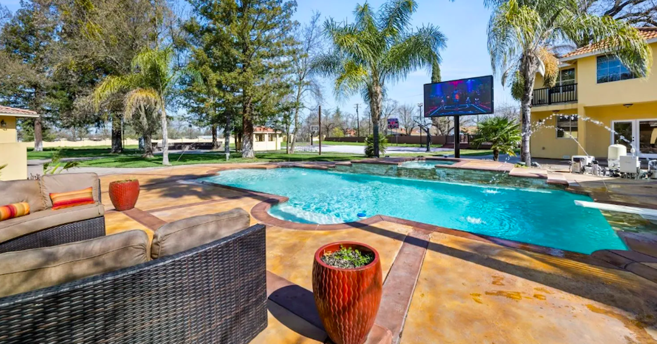 Image: This Detroit Pistons player is selling his Sacremento home complete with a full basketball court [PHOTOS]