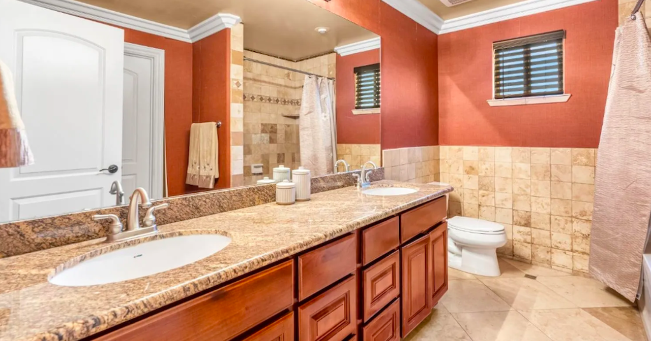 Image: This Detroit Pistons player is selling his Sacremento home complete with a full basketball court [PHOTOS]