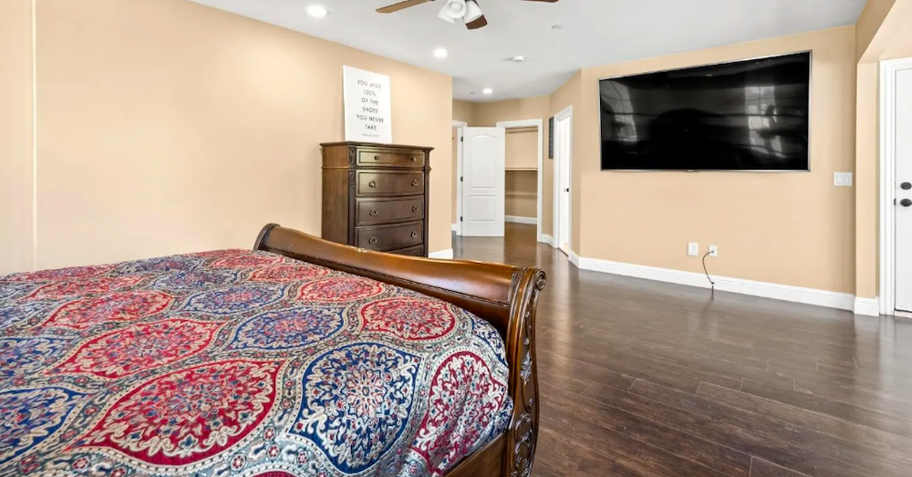 Image: This Detroit Pistons player is selling his Sacremento home complete with a full basketball court [PHOTOS]