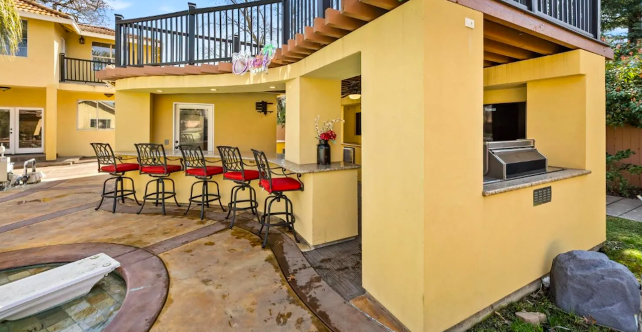 Image: This Detroit Pistons player is selling his Sacremento home complete with a full basketball court [PHOTOS]