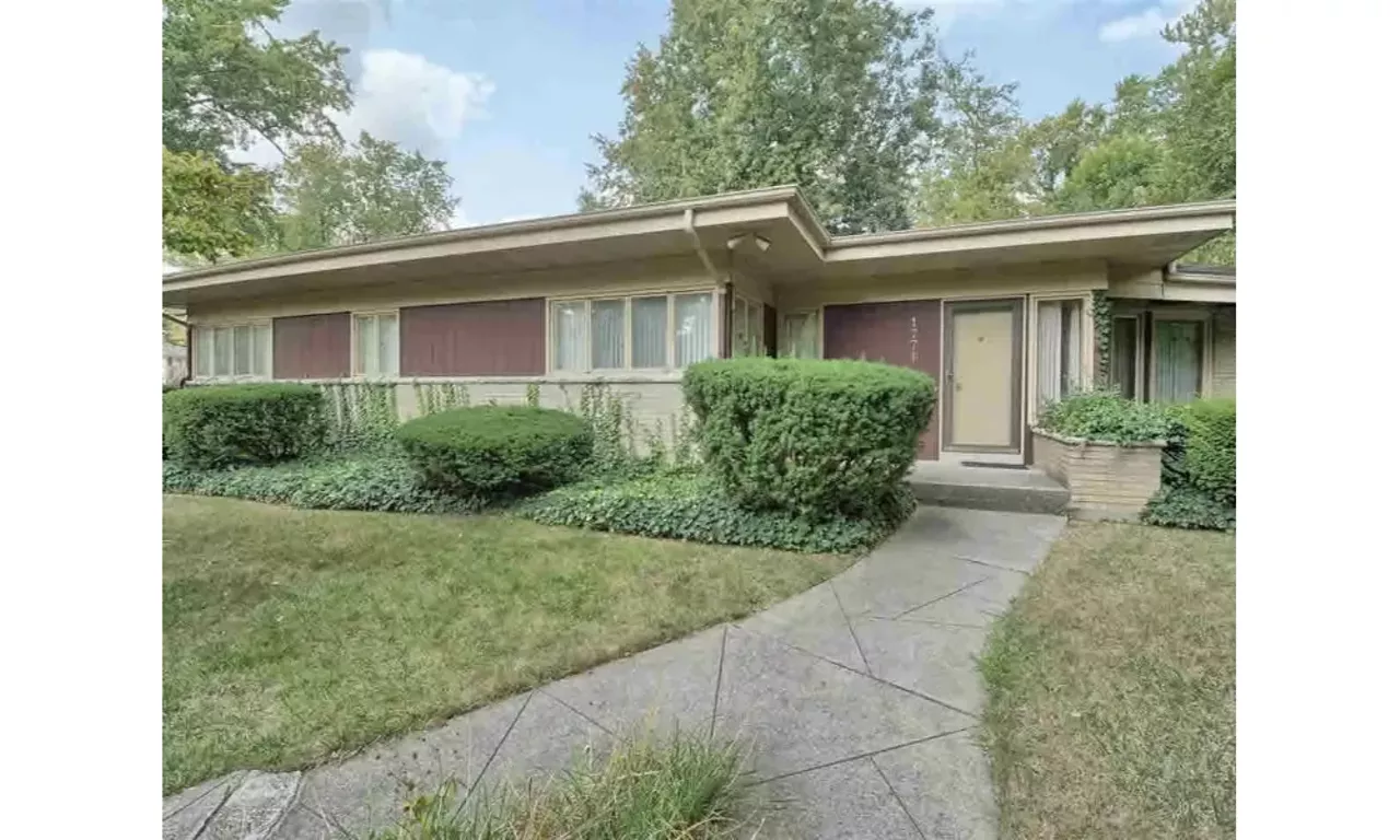 This Flint midcentury modern home got the makeover of the decade