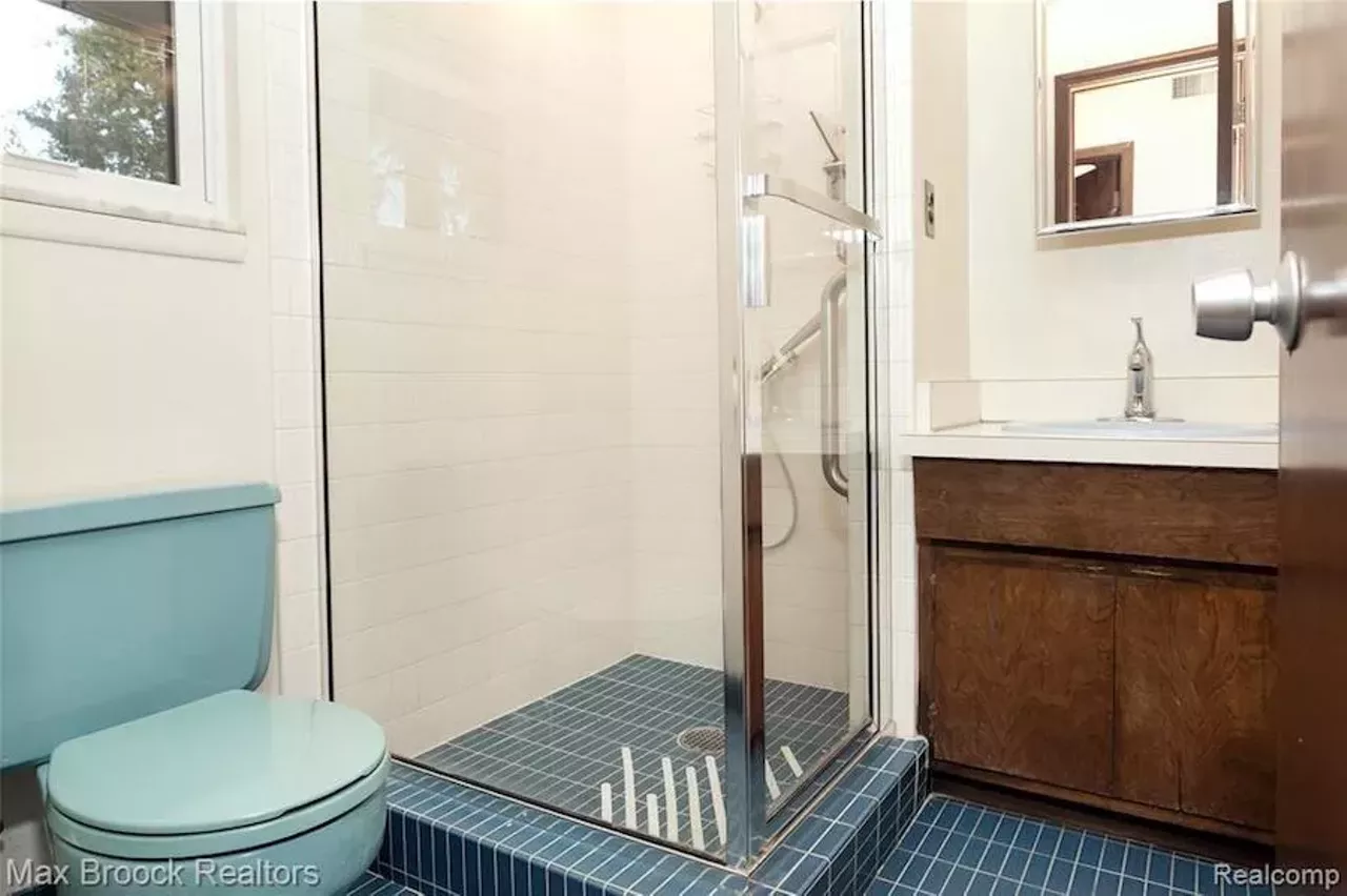 Image: This historic tri-level home in Southfield is a 1960s time capsule &#151; and it's only $249.9k