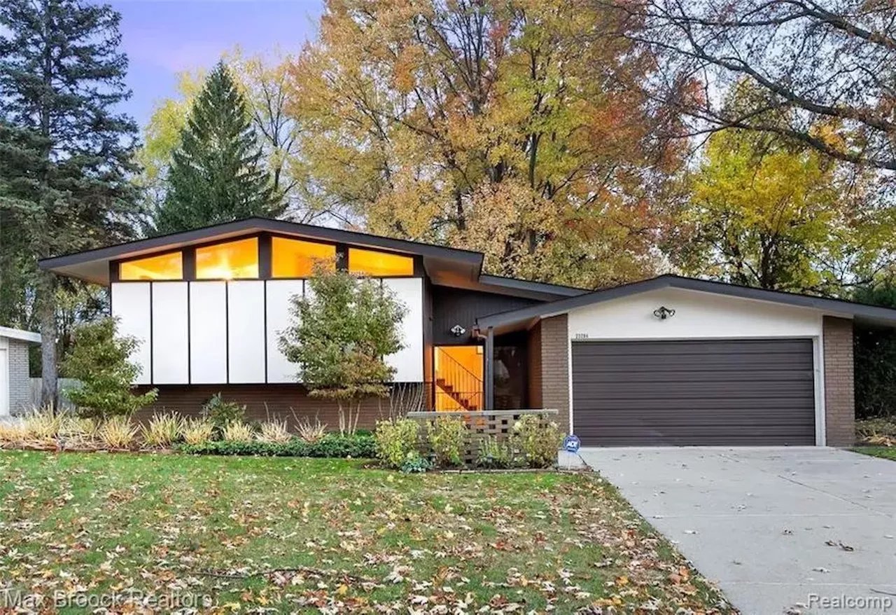 Image: This historic tri-level home in Southfield is a 1960s time capsule &#151; and it's only $249.9k