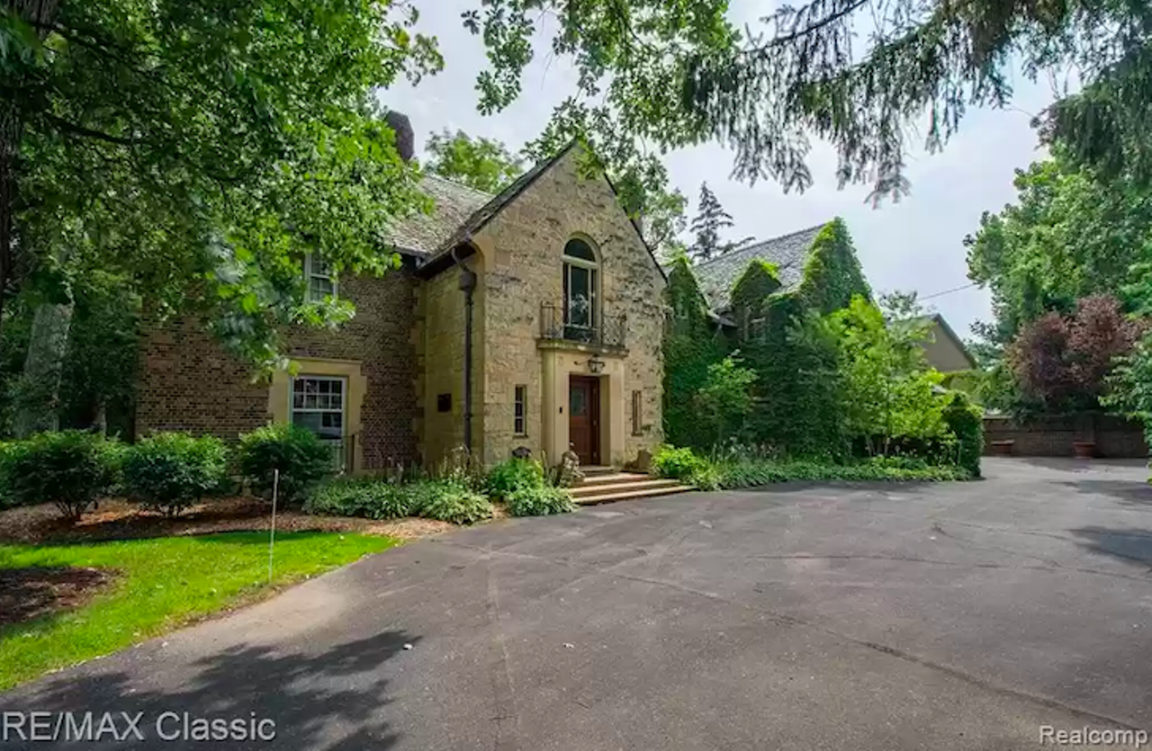 This home in Detroit's Palmer Woods was built by the same architect who designed Midtown's historic Architects Building — let's take a look