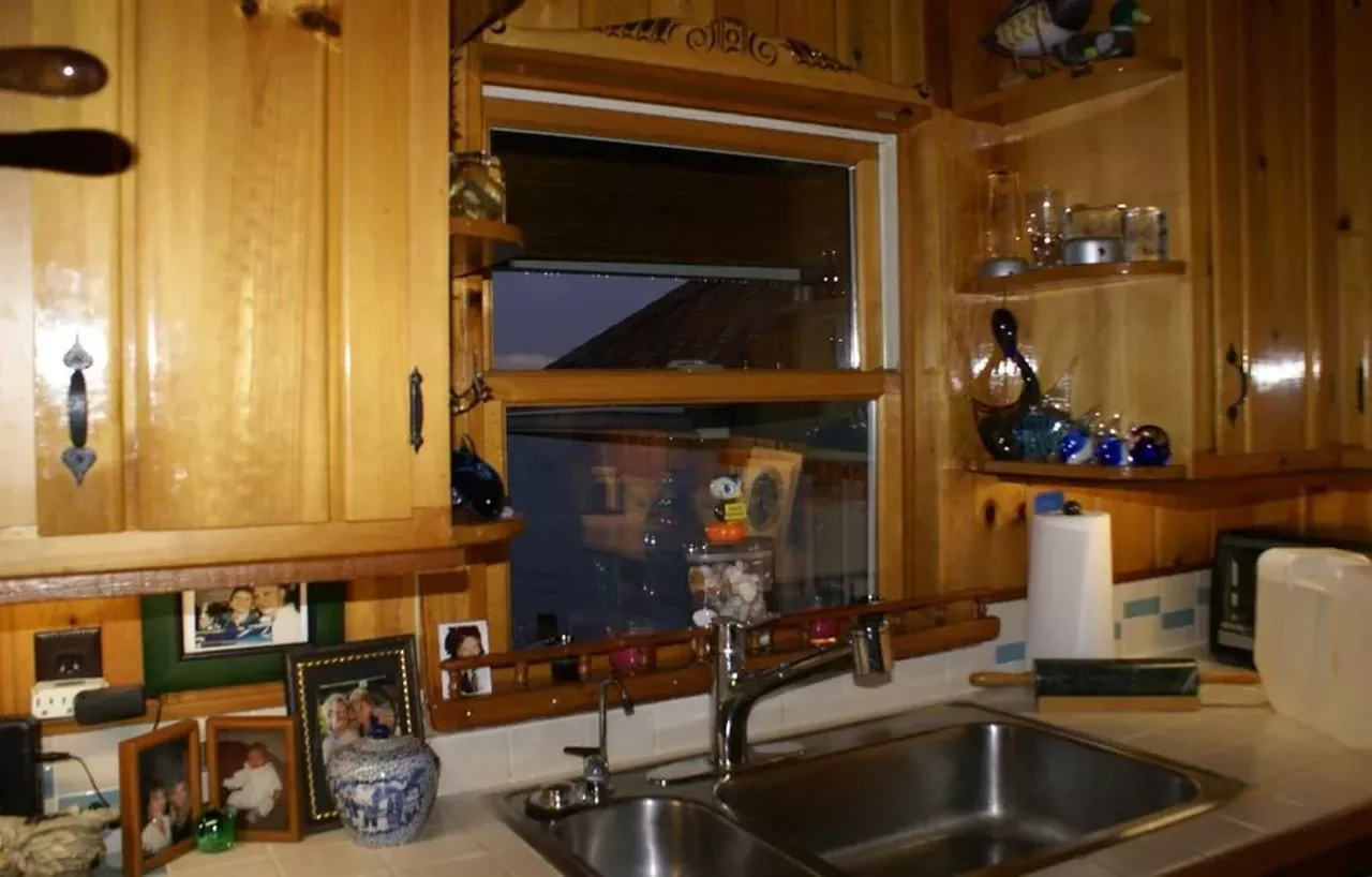 Image: This humble northern Michigan cottage is its own island &#151; and it's literally nothing like Animal Crossing