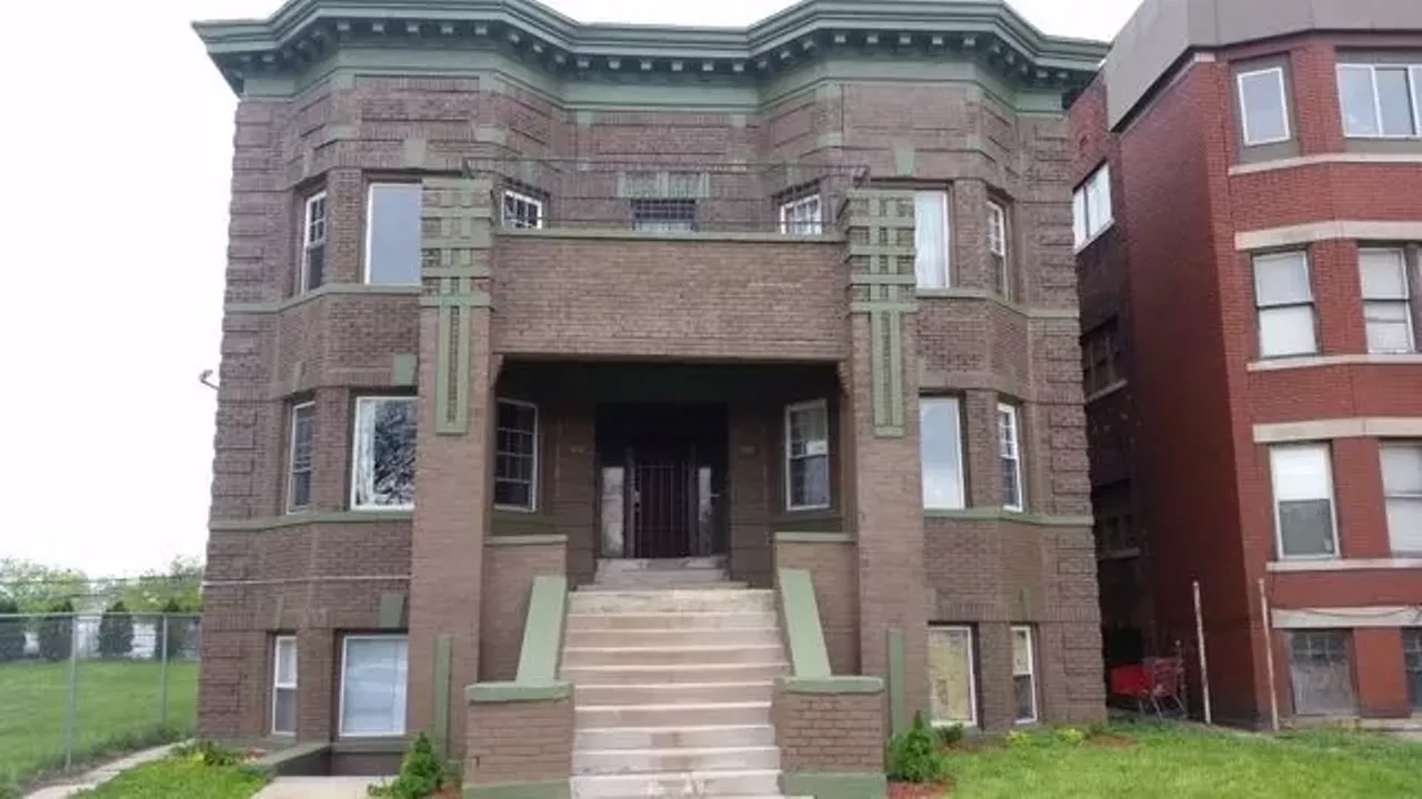  Detroit | $950/month | 3 Beds, 1 Bath 311 East Edsel Ford Freeway (Photo credit: Realtor.com)