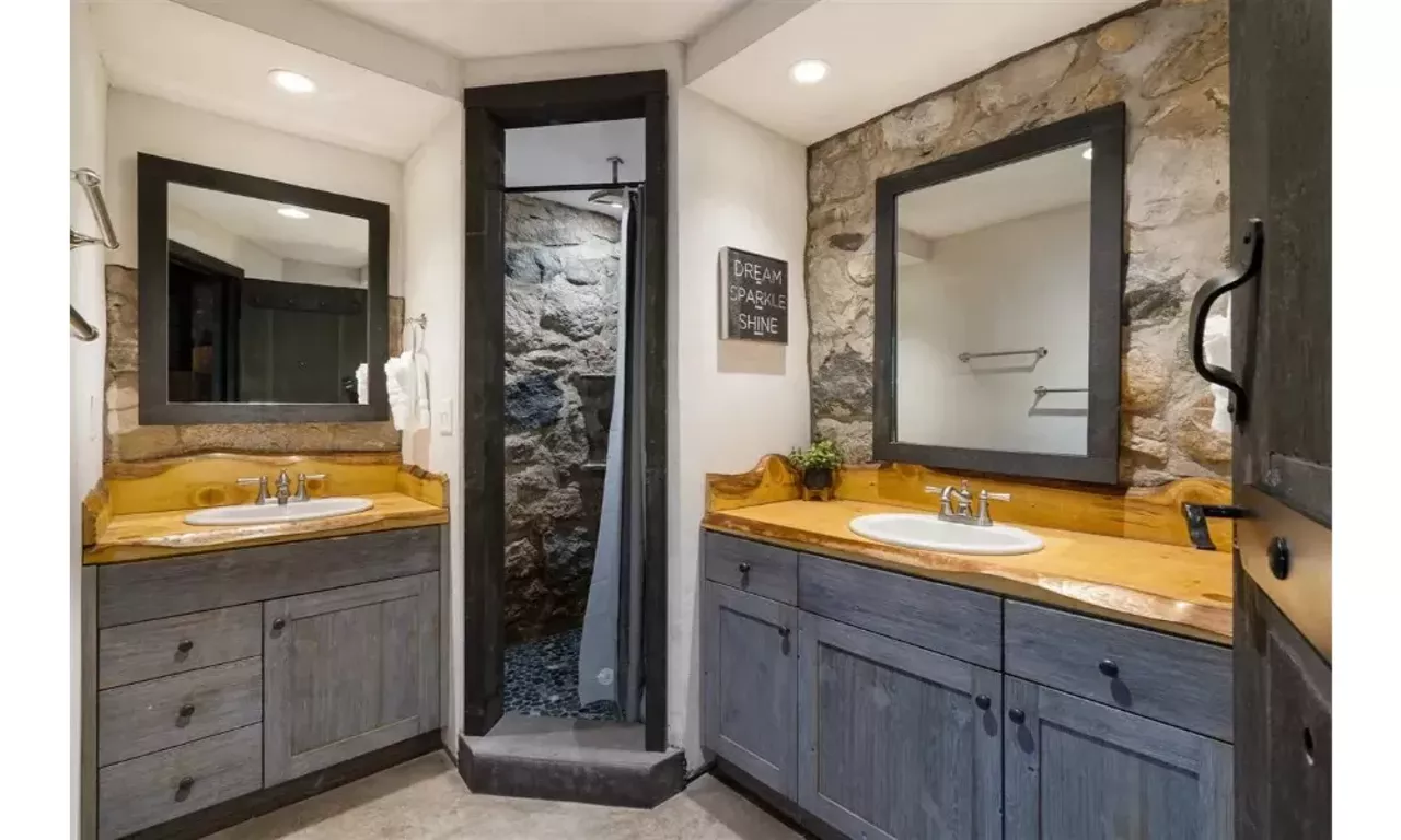 Image: This Michigan house gives off serious cottagecore vibes