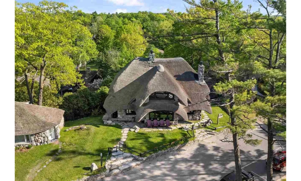 This Michigan house gives off serious cottagecore vibes