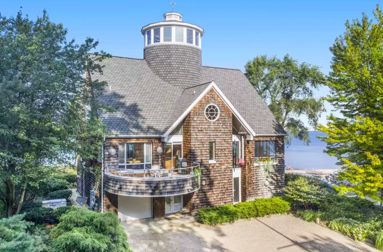 This Michigan lakefront home has a 'lighthouse' right in the middle of it