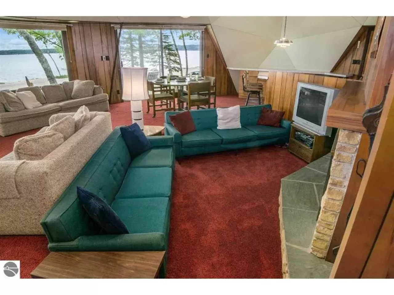 Image: This mid-century dome home on Crystal Lake is a retro hideaway &#151;&nbsp;let's take a tour