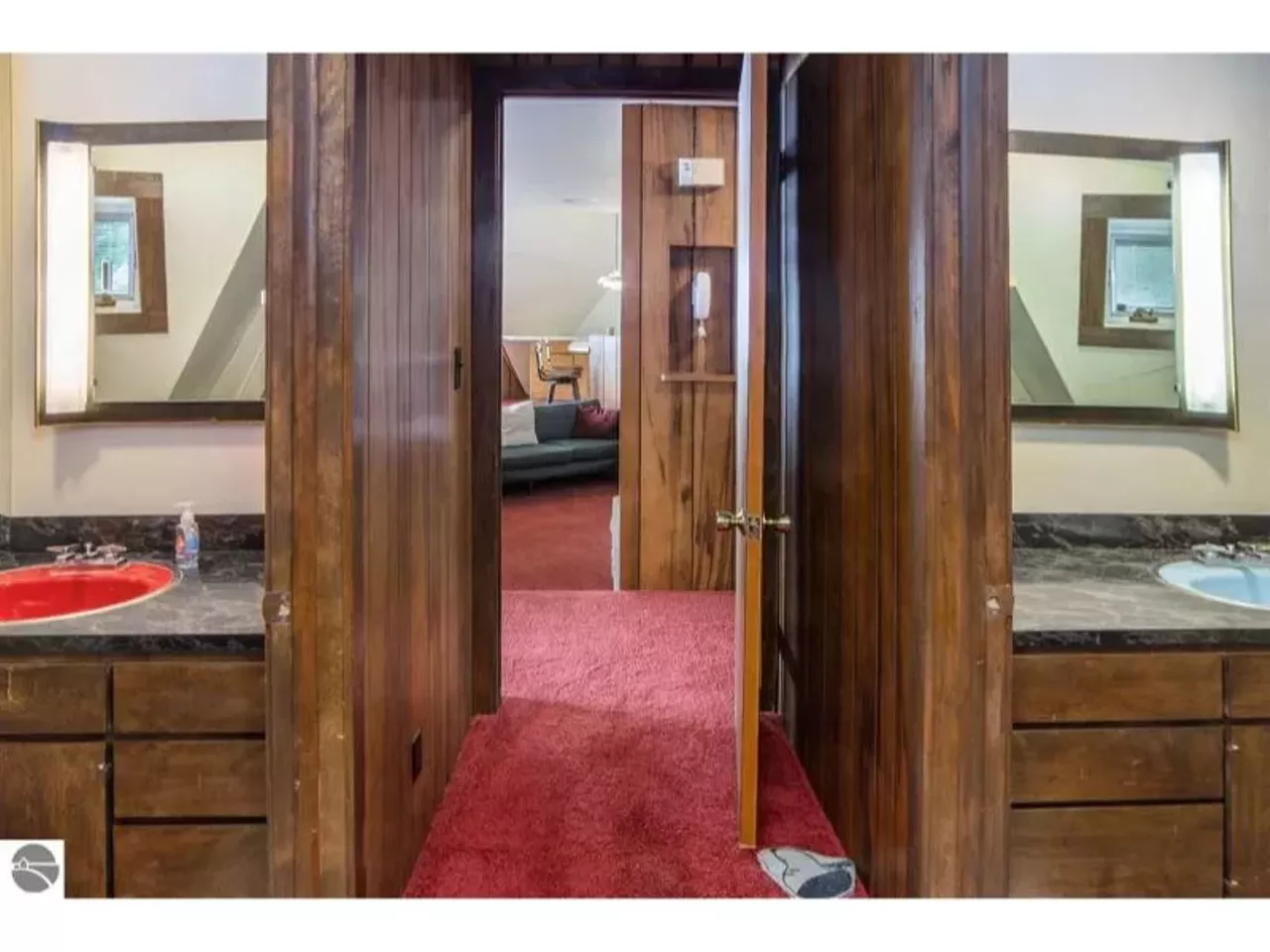 Image: This mid-century dome home on Crystal Lake is a retro hideaway &#151;&nbsp;let's take a tour