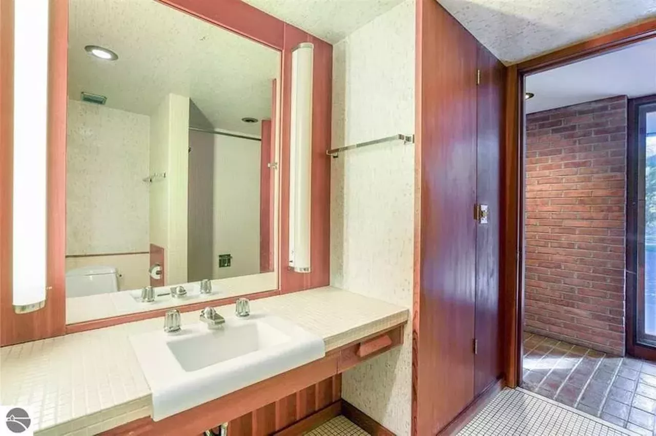 Image: This Mid-Century Modern Mount Pleasant home was designed by a Frank Lloyd Wright apprentice &#151; and we want to die here