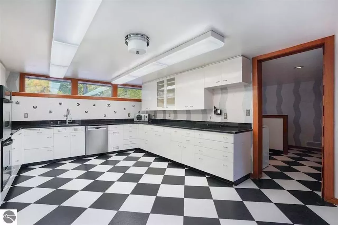 Image: This Mid-Century Modern Mount Pleasant home was designed by a Frank Lloyd Wright apprentice &#151; and we want to die here