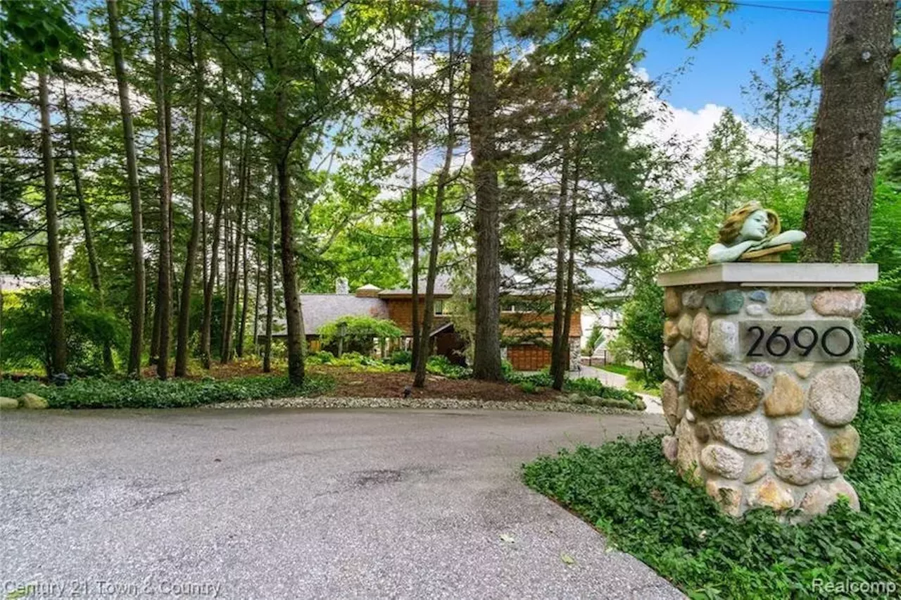 Image: This retro $1.5 million home in West Bloomfield has a conversation pit