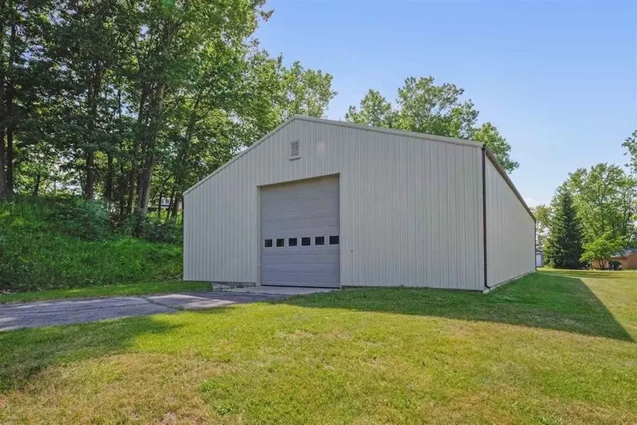Image: This retro $2.59 million estate has a tunnel leading to Devils Lake