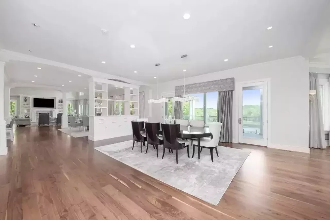 Image: This sprawling Battle Creek complex comes with an underground bunker