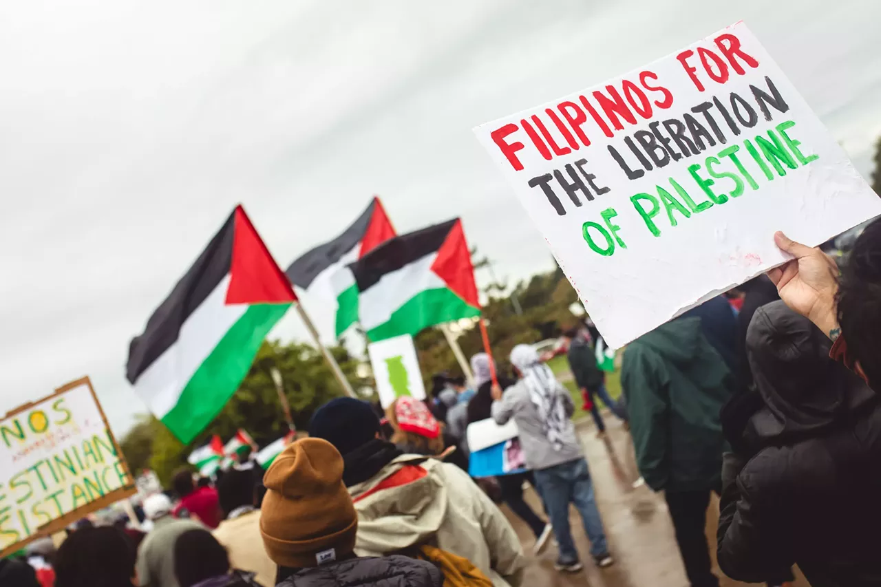 Image: Thousands show solidarity with Palestine at Dearborn rally
