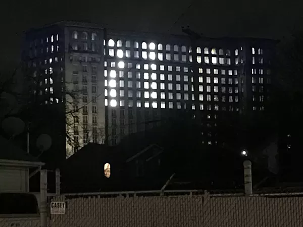 No, Michigan Central Station did not light up in solidarity with UFO Factory last night (2)