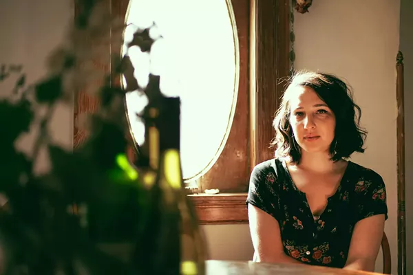 Detroit songwriter Sara Marie Barron's debut 'Wanna Know' is the sweetness we need