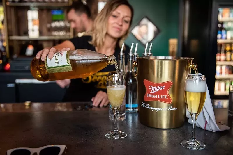 Grey Ghost team opens neighborhood bar and restaurant Second Best in Midtown