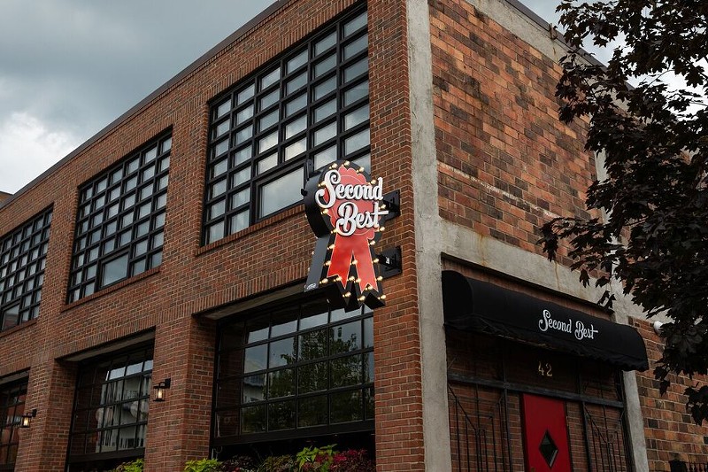 Grey Ghost team opens neighborhood bar and restaurant Second Best in Midtown (4)