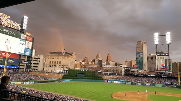 Tigers fans treated to double rainbow