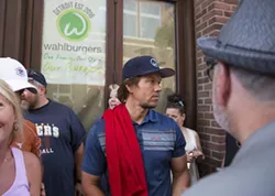 Mark Wahlberg visits Detroit, announces opening date for Wahlburgers