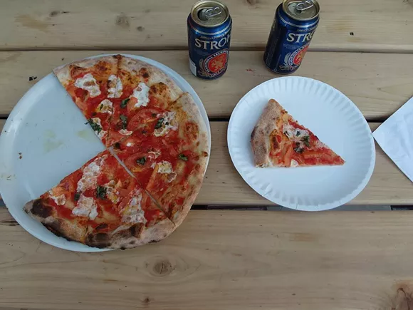El Club kids find a sweet pizza with Pepe Z
