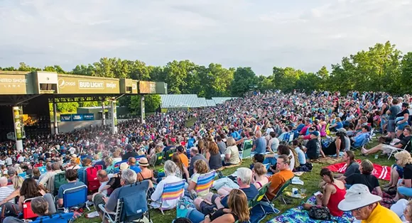 DTE Music Theatre bans blankets for concert citing safety concerns