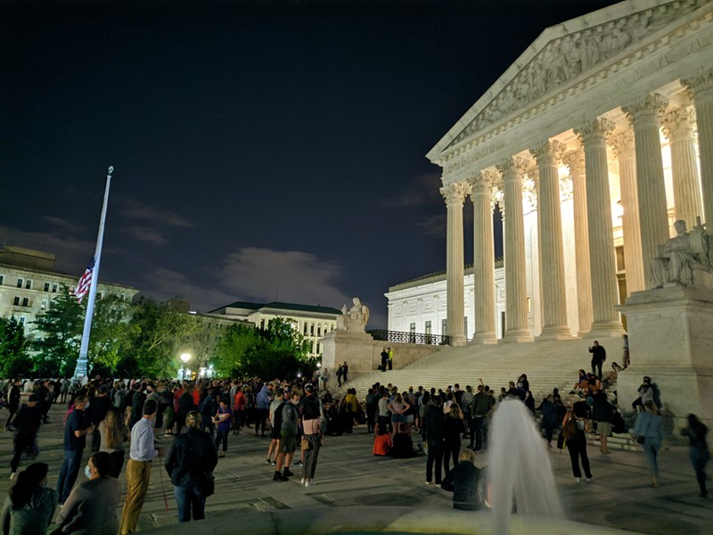 Mourners gather at the Supreme Court after the announcement of Ruth Bader Ginsburg's death. - Sdkb, Wikimedia Creative Commons