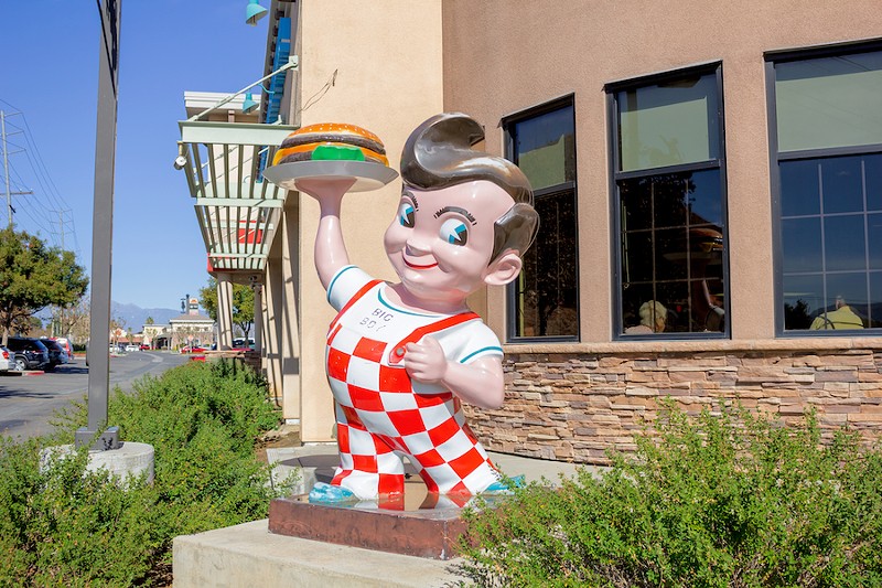 Michigan Big Boy restaurant launches GoFundMe to pay for fees from defying pandemic orders to close