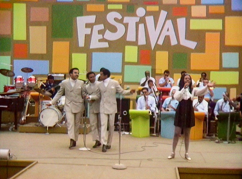 Gladys Knight & the Pips sing “I Heard It Through the Grapevine” at the 1969 Harlem Cultural Festival. - Searchlight Pictures