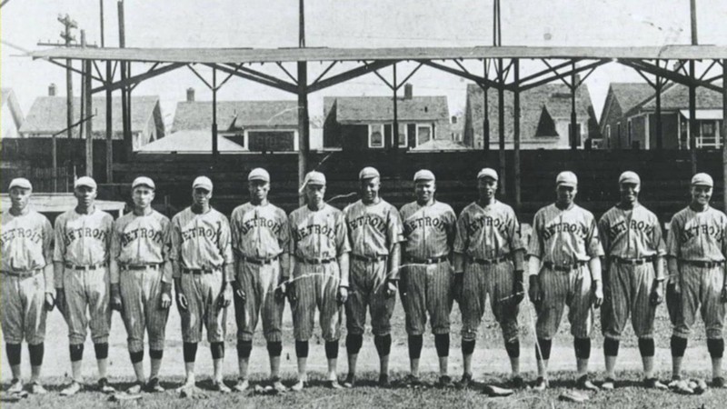 Negro Leagues legend and National Baseball Hall of Famer Norman “Turkey” Stearnes (fifth from left) and the 1923 Negro National League Detroit Stars. - PUBLIC DOMAIN