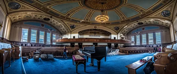 Christian and Jewish organizations come together to renovate historic synagogue in Detroit