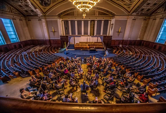 Christian and Jewish organizations come together to renovate historic synagogue in Detroit