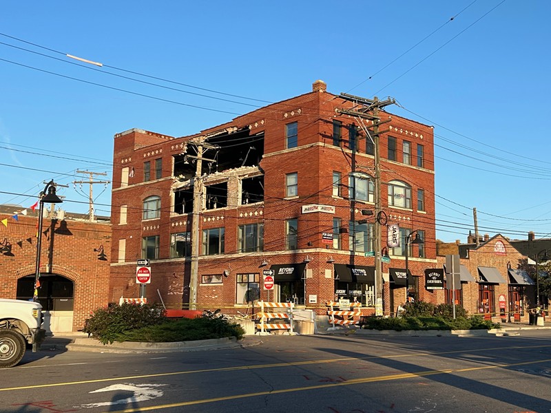 The Del Bene Building partially collapsed in Eastern Market in Detroit on Saturday. - Steve Neavling
