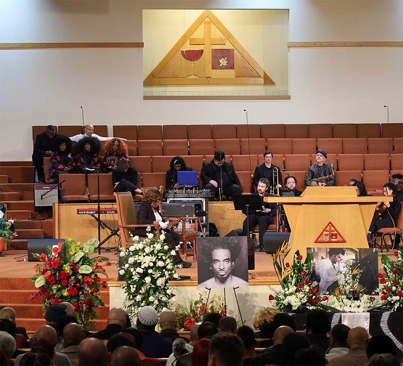 The community came together for a memorial to Amp Fiddler on Feb. 3 at Fellowship Chapel. - Se7enfifteen