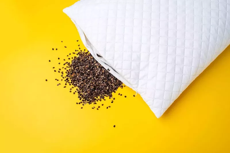 8 Reasons You Should Use A Buckwheat Pillow