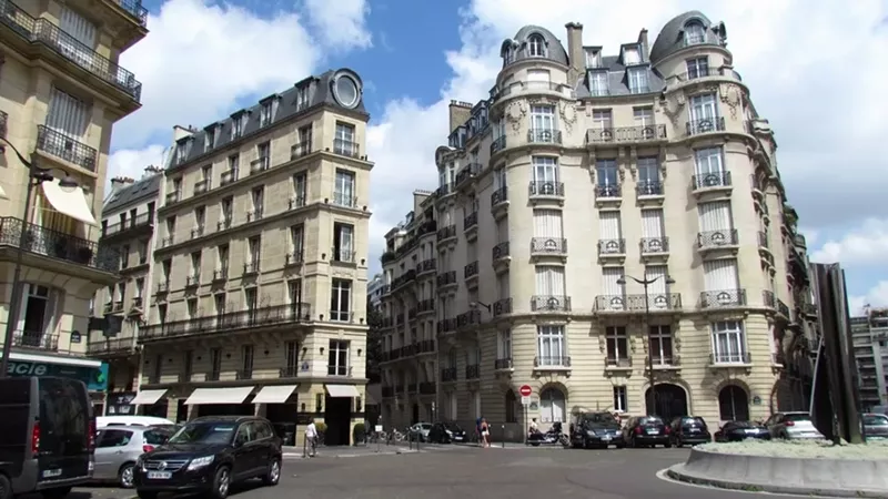 Staying in the Most Beautiful Hotels with Eiffel Tower Views
