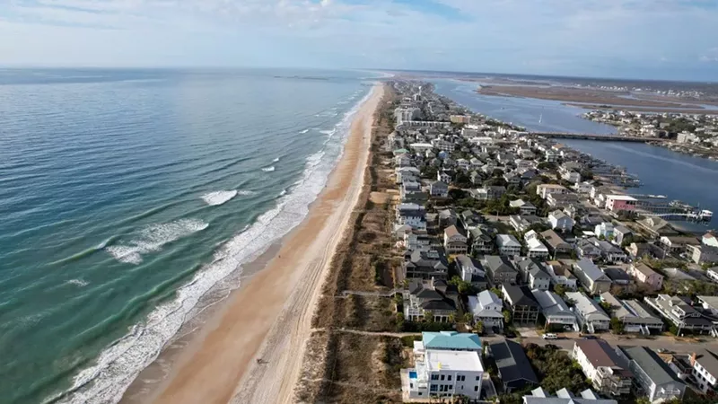 Exploring the Coastal Charm of North Carolina Beaches