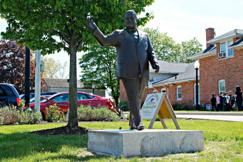 The Orville Hubbard statue standing in front of the Dearborn Historical Museum, before it was moved tis new location approximately 50 feet back. - Aleanna Siacon/Wayne State University