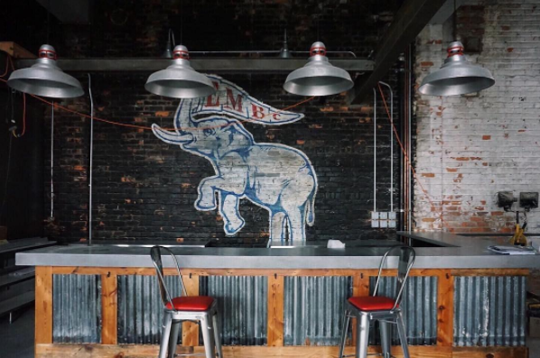 The bar at Eastern Market Brewing Company - Instagram @easternmarketbrewing