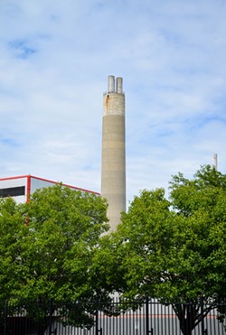 The Detroit Renewable Energy incinerator at 5700 Russell St., near I-75 and I-94. - Georgia Hampton