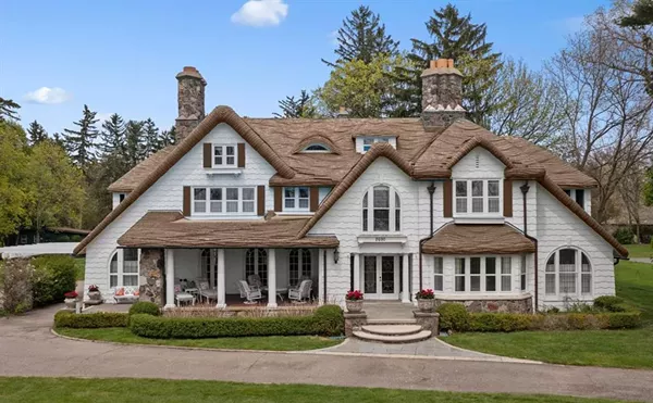 This Michigan mansion gives dreamy fairytale vibes