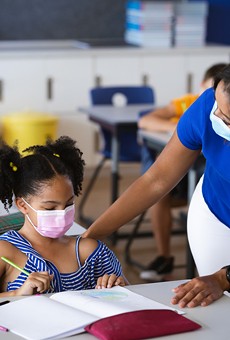 State bill would ban schools from requiring masks for students.