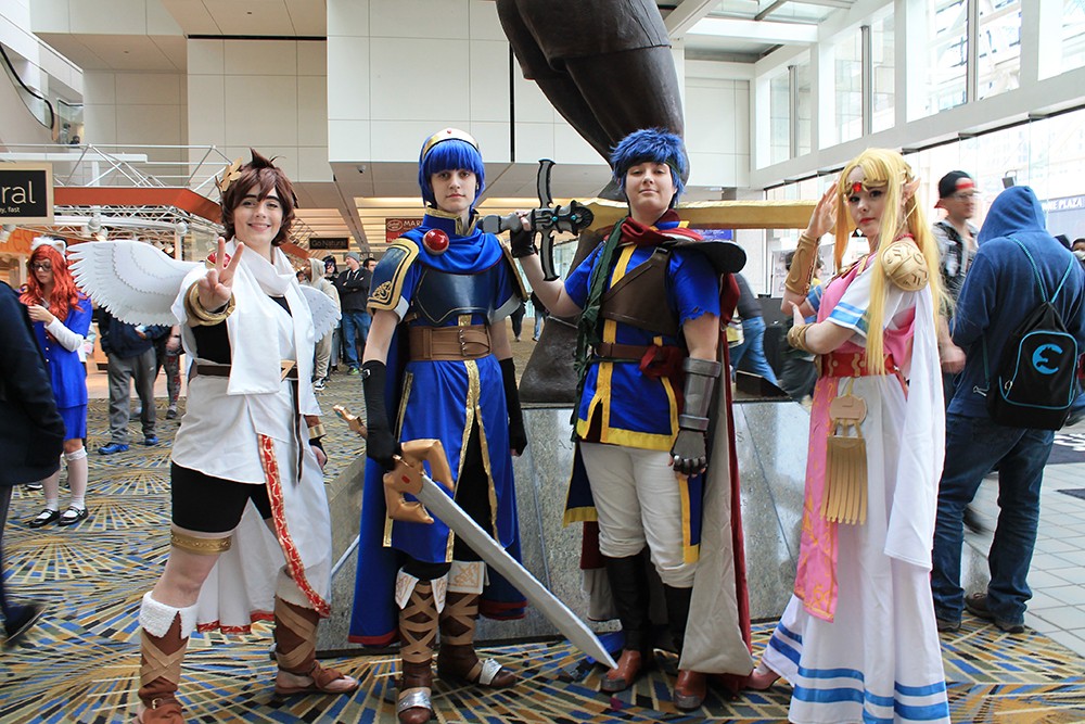 Hundreds attend pop culture convention in Toledo  The Blade