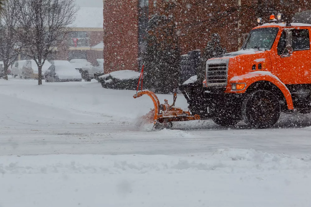 Snow plows will hit Detroit residential streets Saturday morning